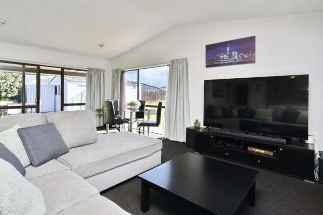 6 Heriott Close Burwood_3