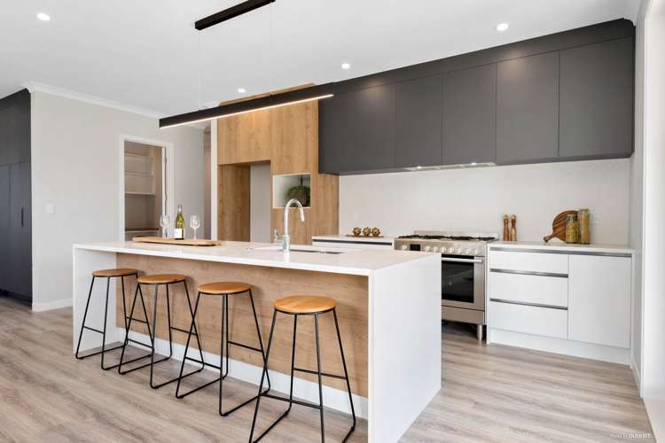 6 Byron Drury Way Riverhead_7