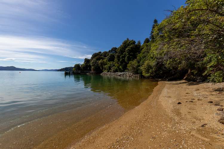 2047 Queen Charlotte Drive Anakiwa and Surrounds_18