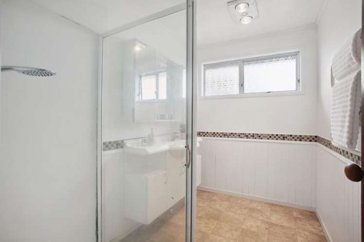 9 Newham Place Henderson_18