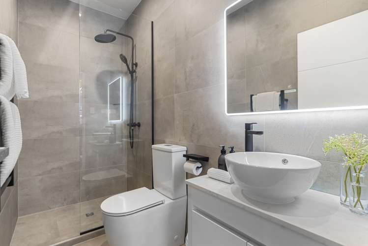 19a Arosa Place Forrest Hill_20