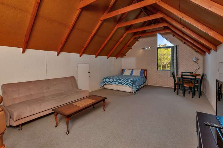 63 Memorial Drive Parahaki_22