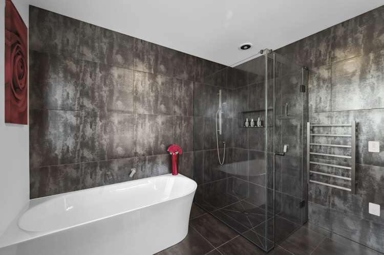 5 Maunganamu Drive Wharewaka_17