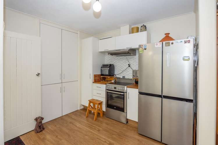 6 Button Lane Taupiri_8