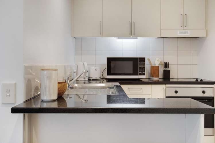 9-17 Byron Avenue Takapuna_32