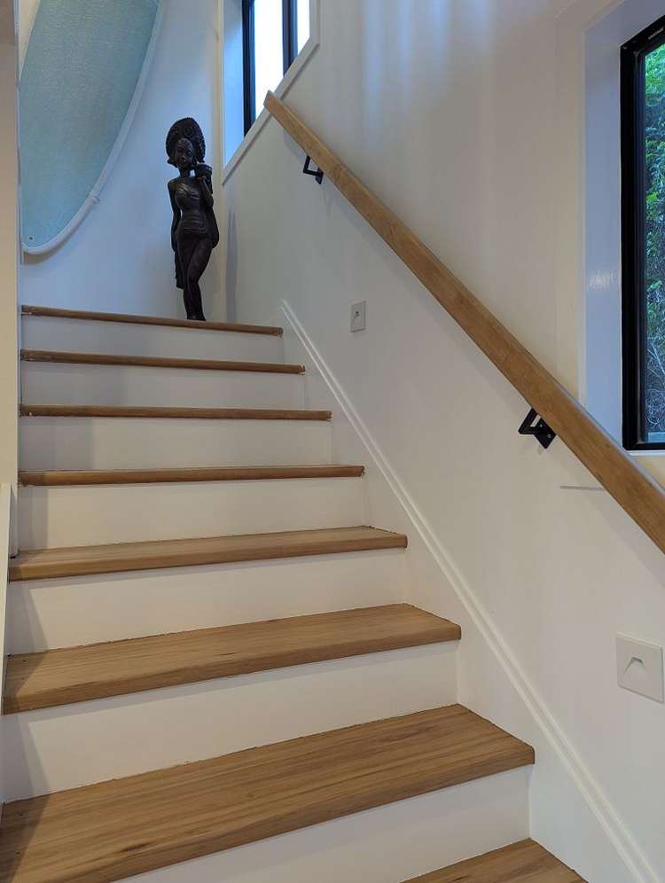 276 Queens Drive Lyall Bay_9