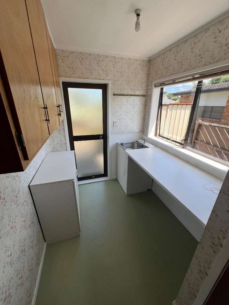 2 Empire Road Orewa_15