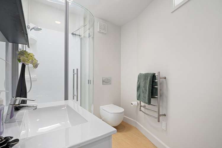 1/9 Bisley Avenue Moana_15