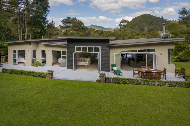 200 Hikuai School Road, Hikuai_0