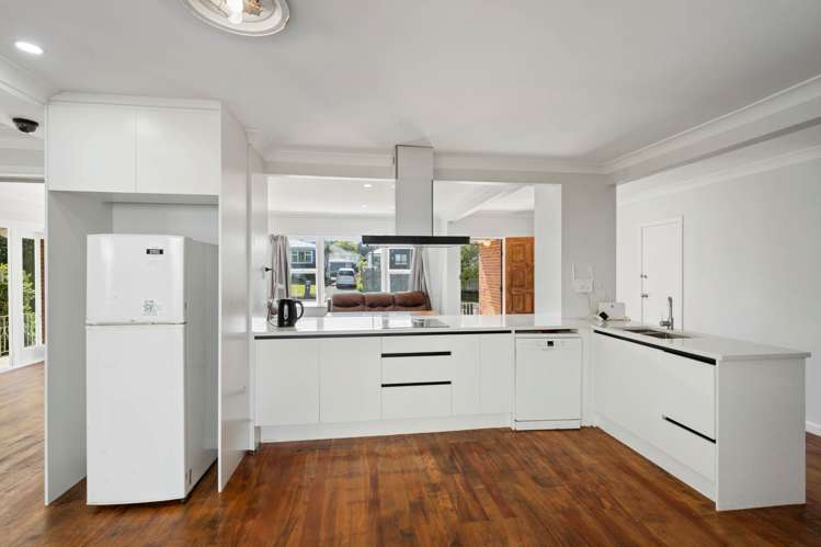 2 Knights Drive Hill Park_15