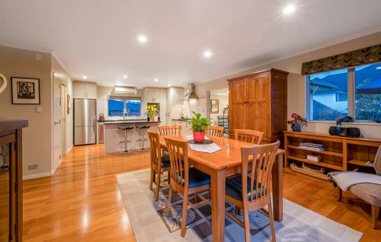 22 Gibbston Crescent Flat Bush_6