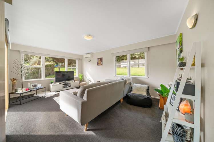 24 Omapere Street Waitangirua_5