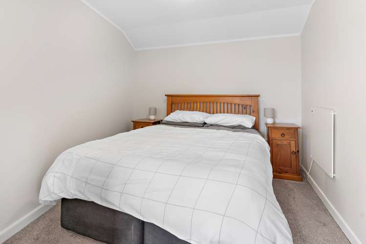 25 Surrey Street Solway_20