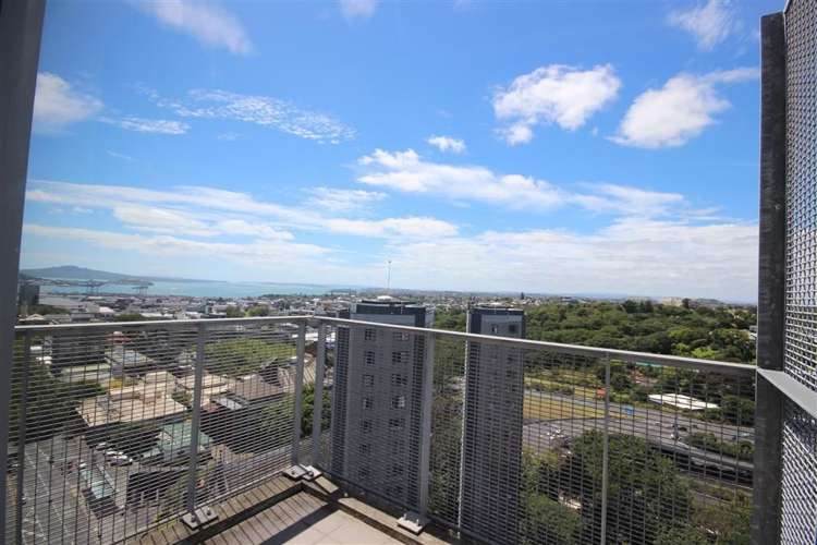 1502/37 Symonds Street Grafton_13