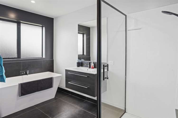 14 Quail Way Amberley_22