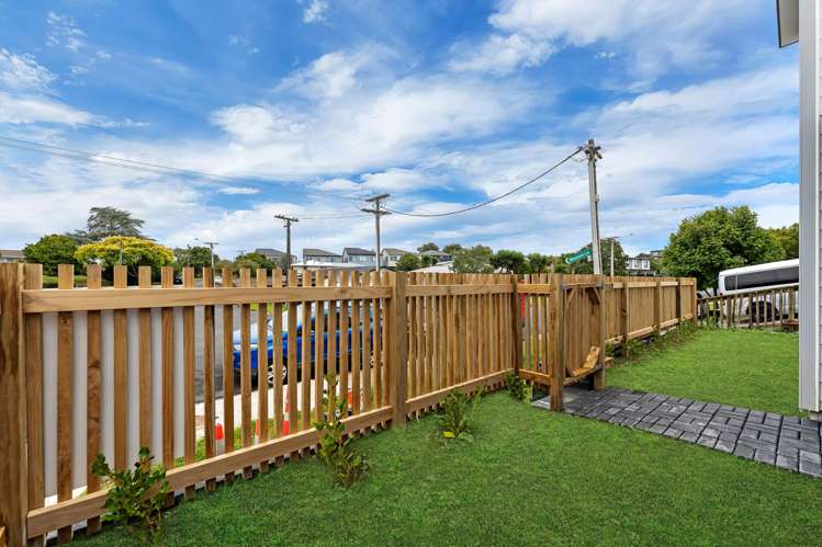 Lot 1/20 Beaumonts Way Manurewa_24