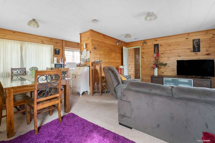 36 Saint Annes Crescent Wattle Downs_5