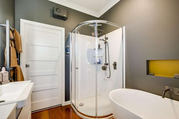 10 Dolbel Street Taradale_18