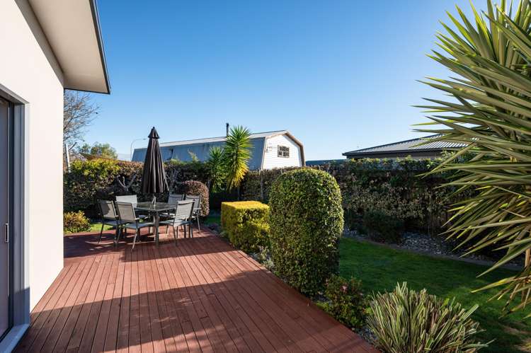 8 Gershwin Grove Stoke_21