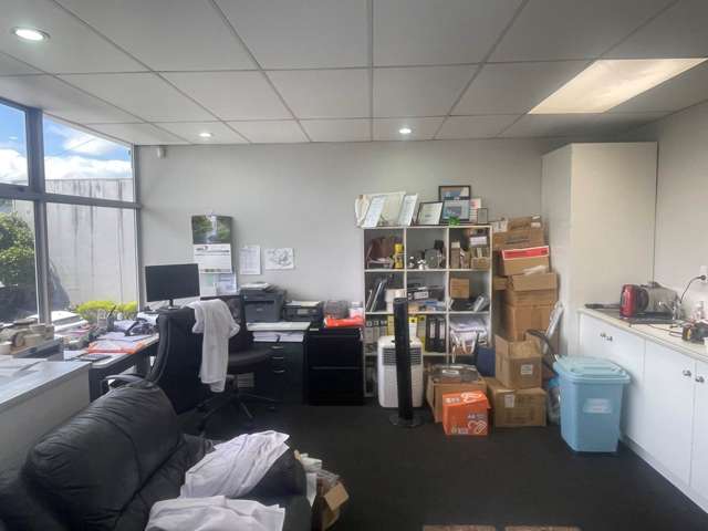 Unit E/12 Vega Place Rosedale_2