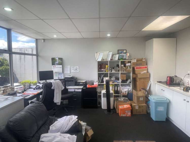 Unit E/12 Vega Place Rosedale_2