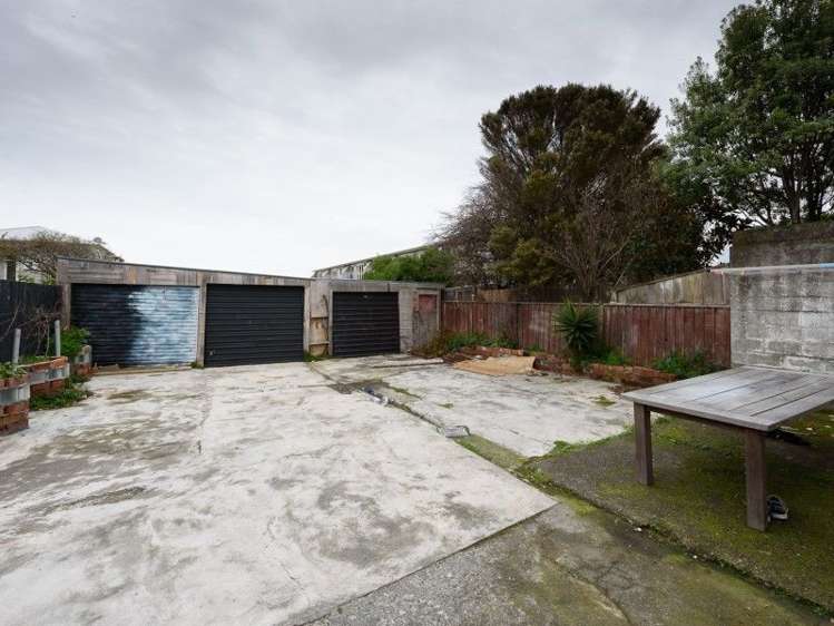 27 Luxford Street Berhampore_13