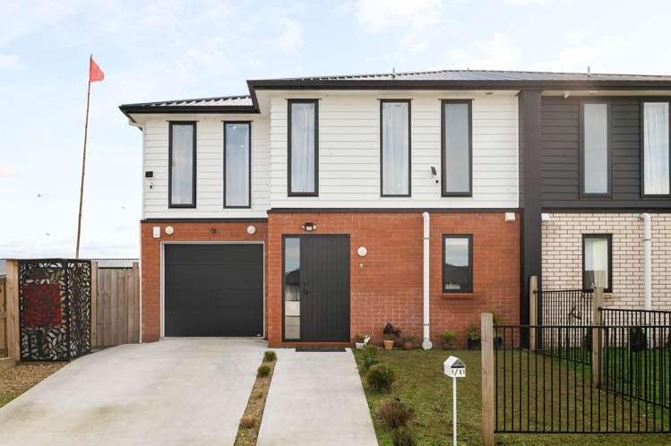 1/51 Cabourne Drive Glenview_15