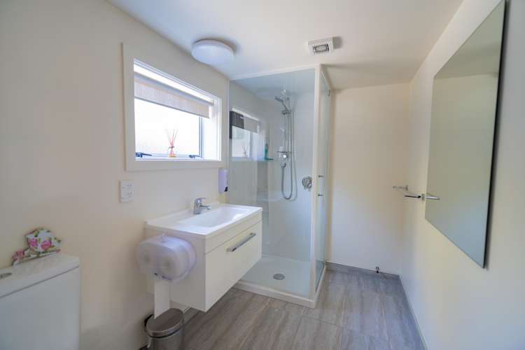 2 Lakefront Drive Te Anau_18