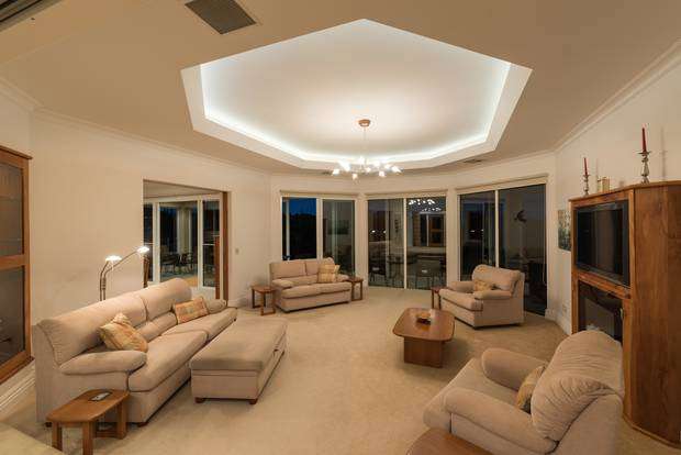 2YI5ZAJEIRDLDDIBPGQLSTC2ZE