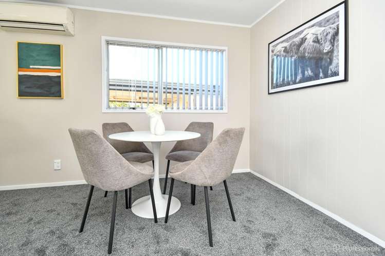 1/11 Bundena Place Clendon Park_8