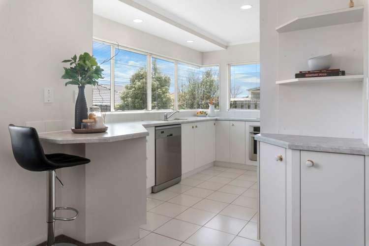 2/11 Casabella Court Northpark_11