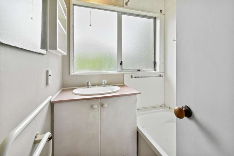 2/15 Kent Road Manurewa_6