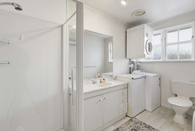 12A/300 Karori Road Karori_6