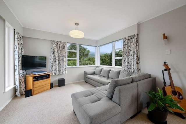 53 Saint Johns Terrace Tawa_2