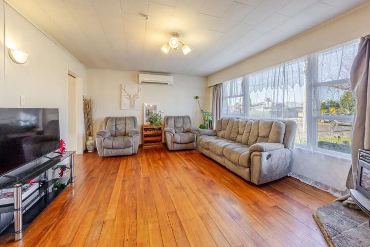 18 Howard Road Taradale_2