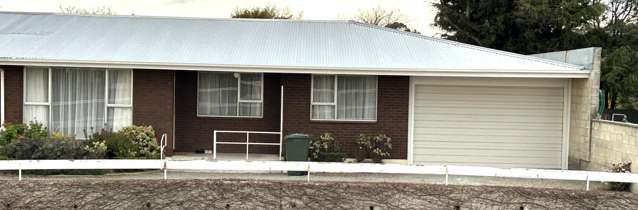 Three bedroom townhouse in South Hill