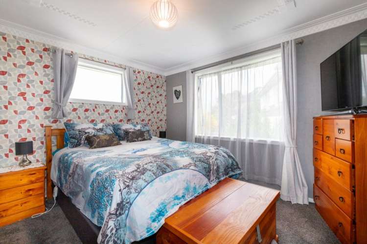 68 Waldron Crescent Green Island_13