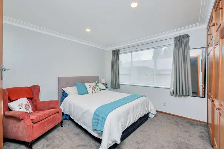 29 Callis Avenue Opaheke_13