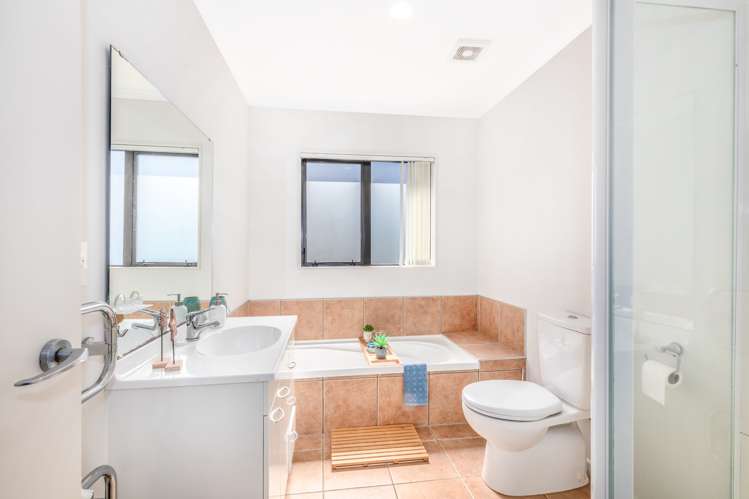 16 Endeavour Drive Whitby_8