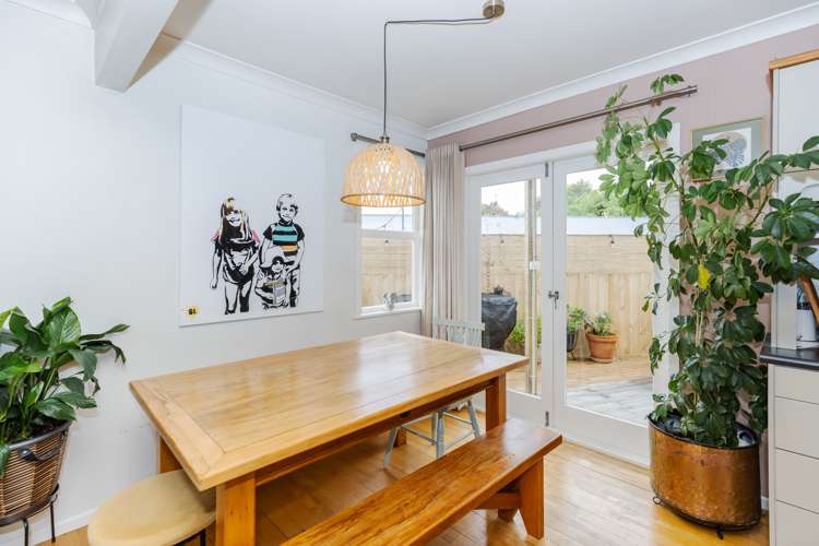 40 Southsea Crescent Silverdale_6