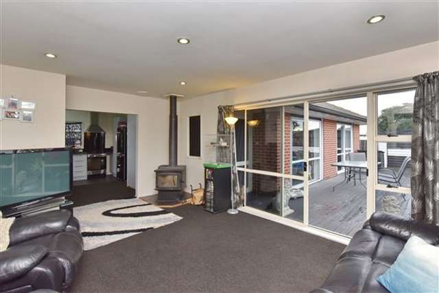 227 Shortland Street Aranui_3