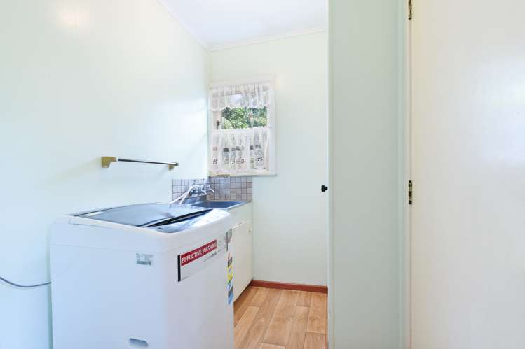 9 Kaikoura Street Henderson_13