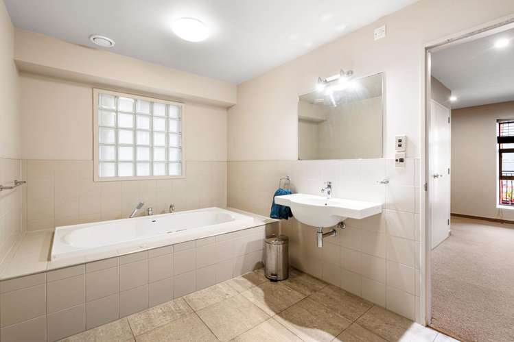 3/2 Manor Place Dunedin Central_13