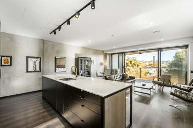 601/6 Dock Street_3