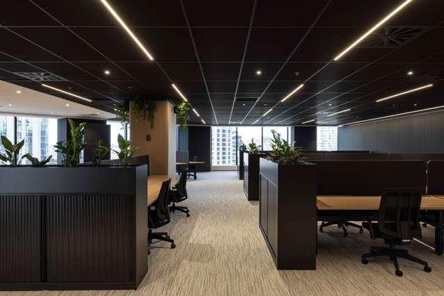Beautiful turn-key office in central CBD tower