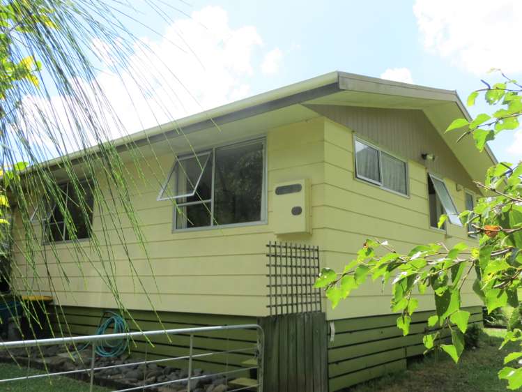 3 Farmer Street Te Aroha_11