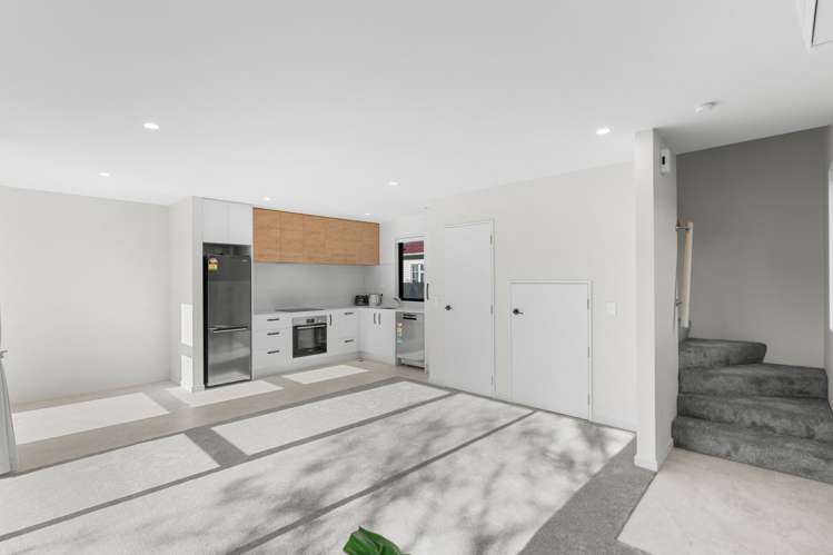 1/10 Simeon Street_4