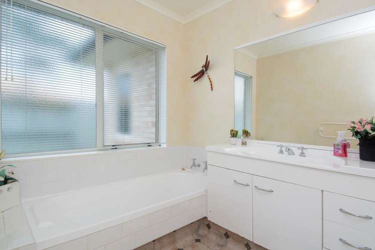 53 The Gardens Drive Papamoa_7