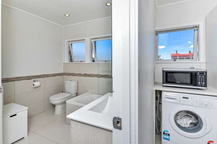 7/16 Queens Parade Devonport_9