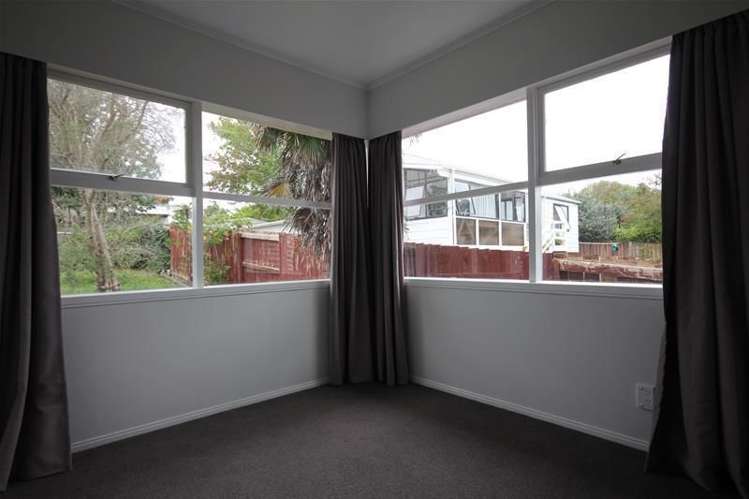 5 Marie Crescent Te Atatu South_10